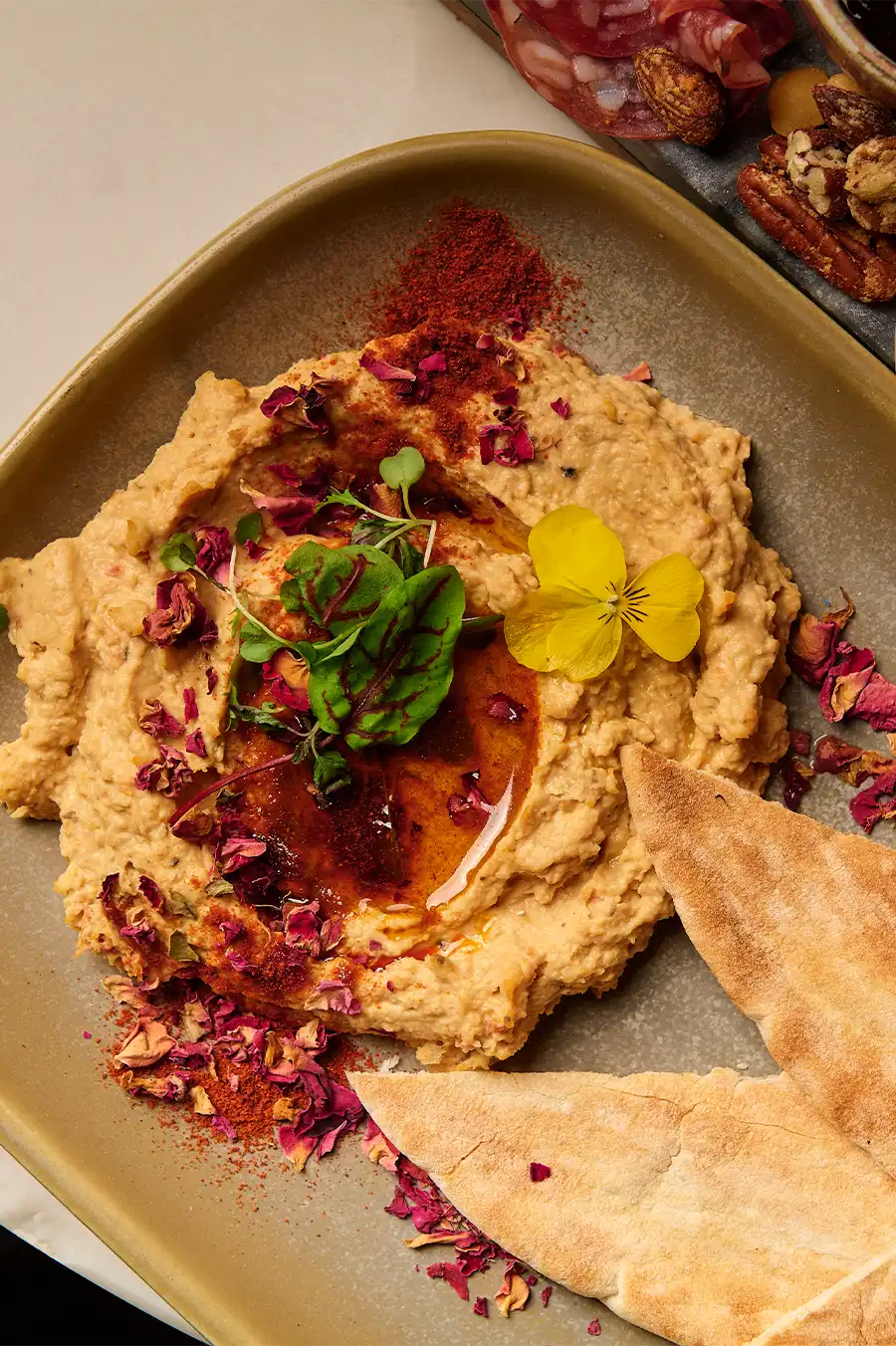 hummus